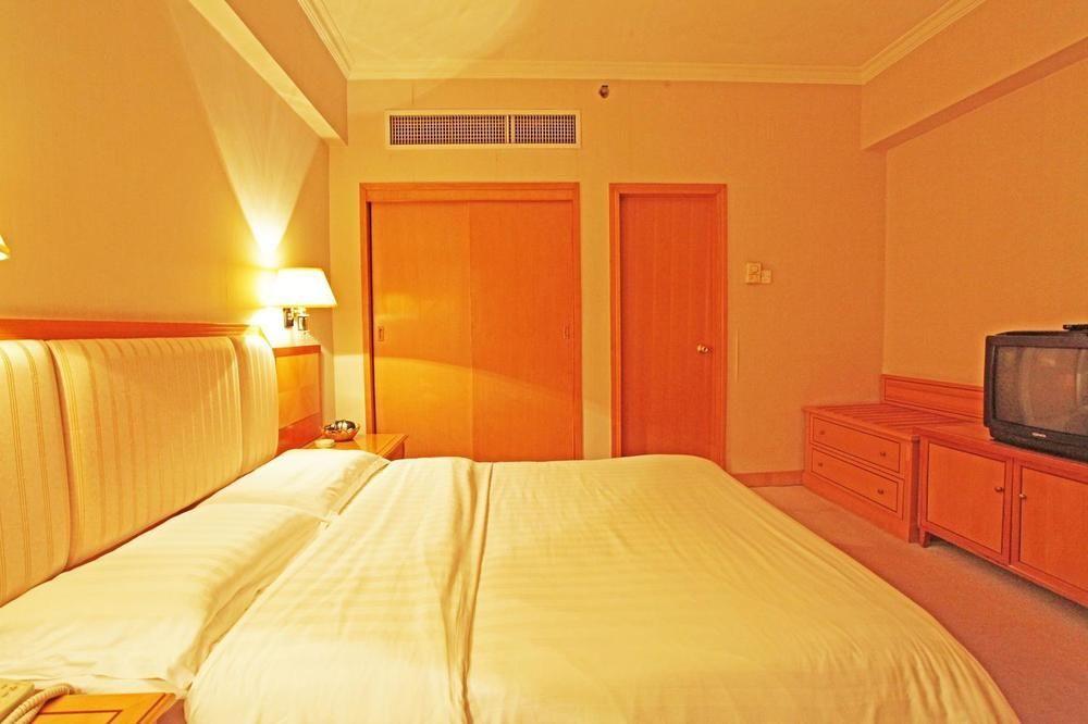 Beijing Guangdong Hotel Exterior photo